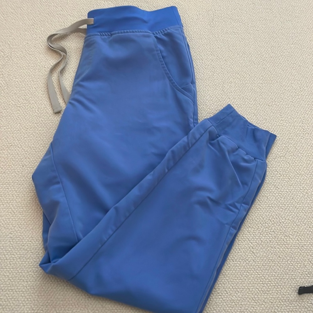 FIGS Zamora Jogger Scrub Pants